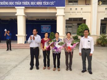 Ngay Hoi Ve Sinh Truong hoc Nam hoc 2014-2015