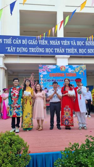 Thcsmp To Chuc Chuong Trinh Le Hoi Mua Xuan Giup Ban Vui Tet 2023 2