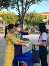 CĐCS trường THCS Mỹ Phước phát động công đoàn viên ghi lại nét đẹp của Người Phụ nữ Việt Nam qua những tà áo dài đẹp