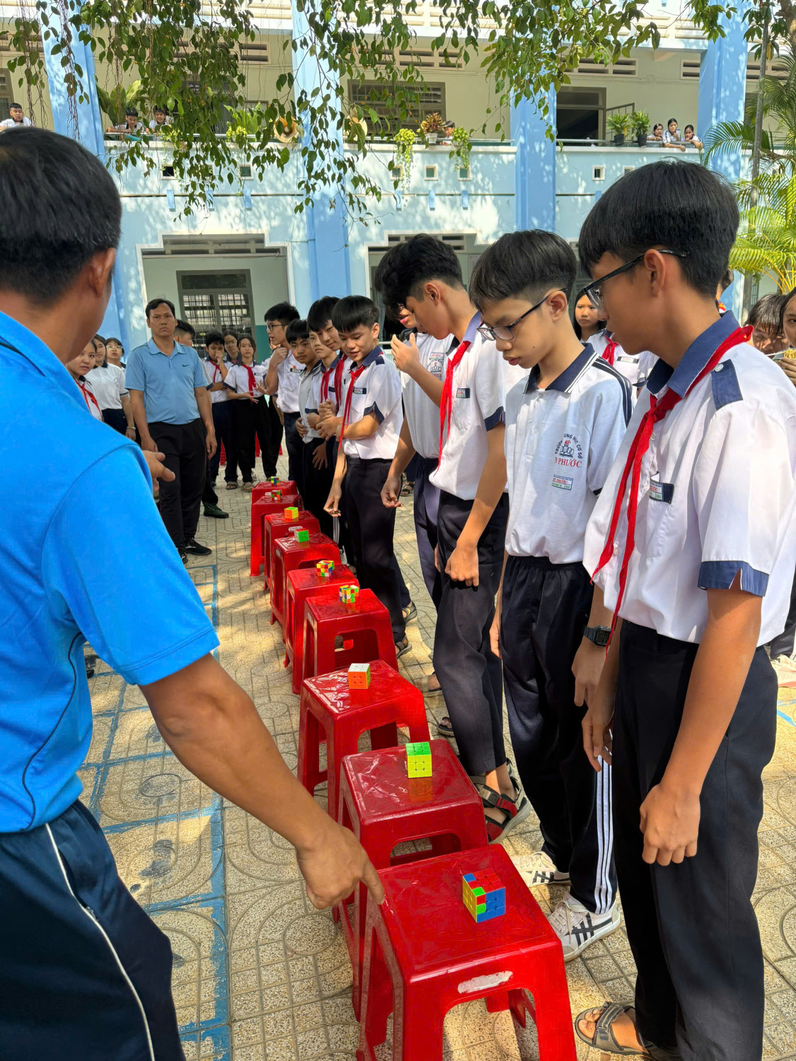 BÙNG NỔ GIẢI ĐẤU "RUBIK CHAMPIONSHIP": NƠI NHỮNG NGÓN TAY "KHIÊU VŨ" CÙNG KHỐI LẬP PHƯƠNG
